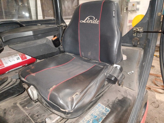 999897-48 Electric truck Linde E20P -2004