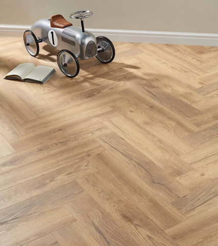 1114656-1 Fiskbensgolv med klick 30kvm