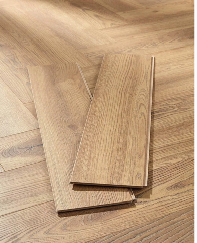 1114656-4 Fiskbensgolv med klick 30kvm