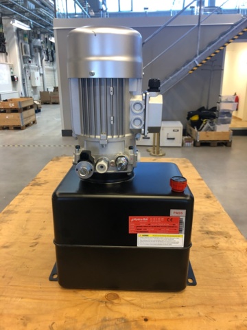 1114821-2 Hydro-Tek Hydraulic pump T40756W1, 15L tank