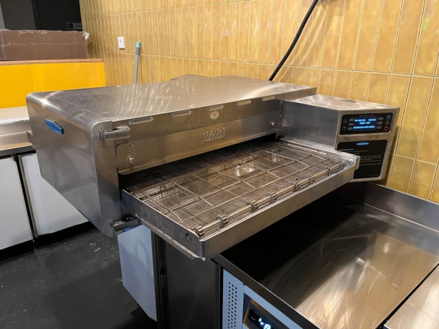 1109810-1 Pizza oven TurboChef 2620 HHC on stand