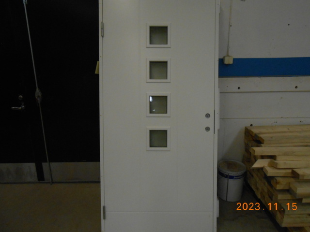 998873-1 Front door White Glass row