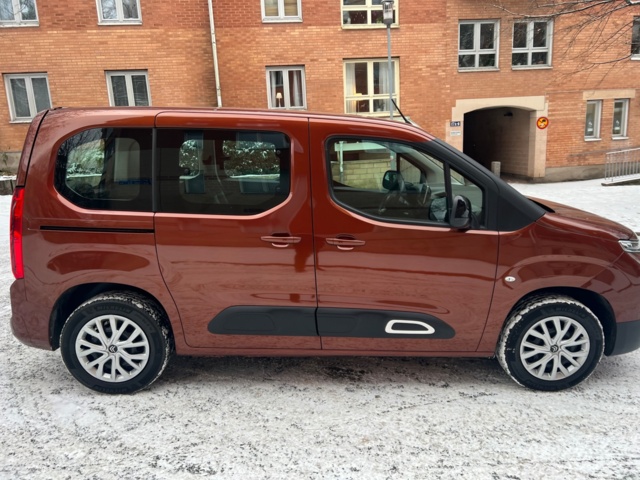 733021-6 Citroën Berlingo Multispace 1.2 PureTech - 2022