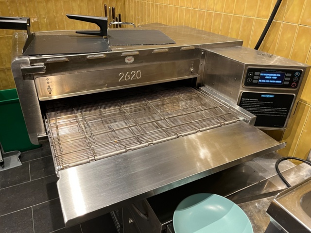 1114901-5 Pizza oven TurboChef 2620 HHC on stand