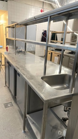 1114861-2 Freestanding stainless steel workbench with 2 shelves