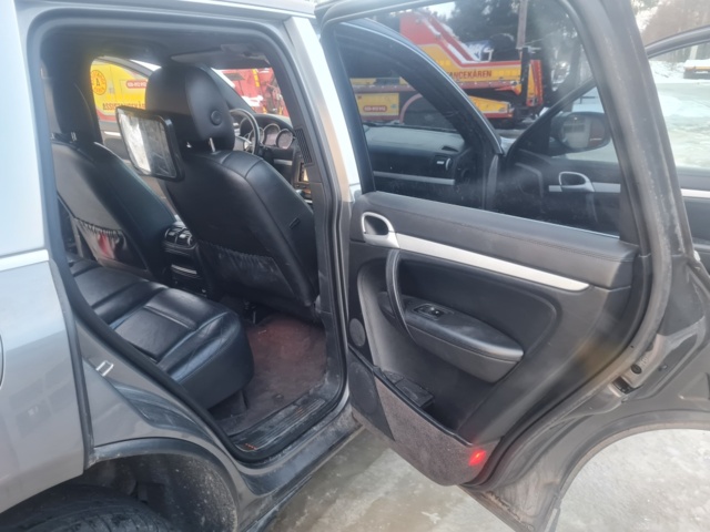 1107873-26 Porsche Cayenne S TipTronic S - 2008