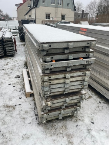 1048192-5 Scaffolding Layher approx. 1000 square meters