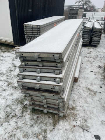 1048192-6 Scaffolding Layher approx. 1000 square meters