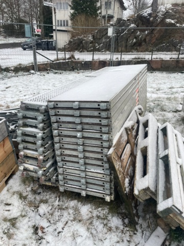 1048192-29 Scaffolding Layher approx. 1000 square meters