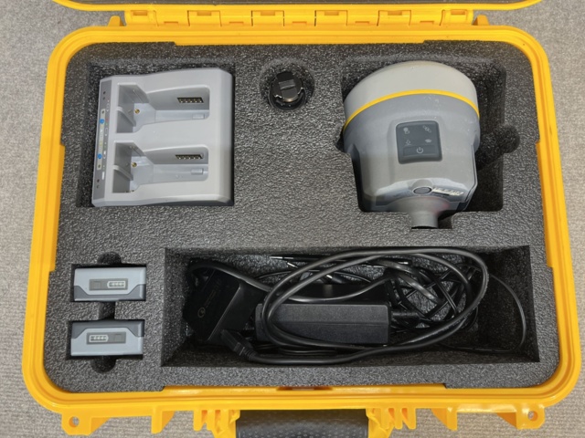 869119-4 GPS & PDA (GNSS system), Trimble R12i