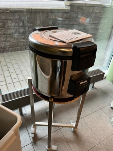 1068732-2 Rice cooker/Heater 8L on stand - Bartscher