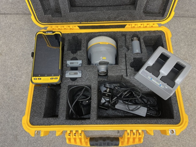 869120-3 GPS & PDA (GNSS system), Trimble R10