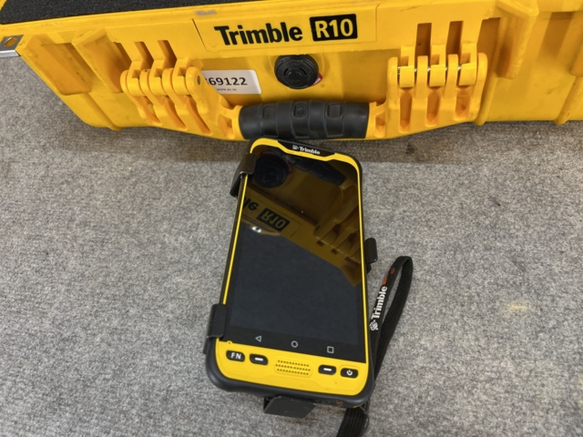 869122-4 GPS & PDA (GNSS system), Trimble R10