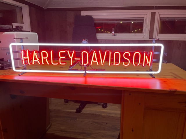1115583-1 New Harley Davidson neon sign, 85 cm