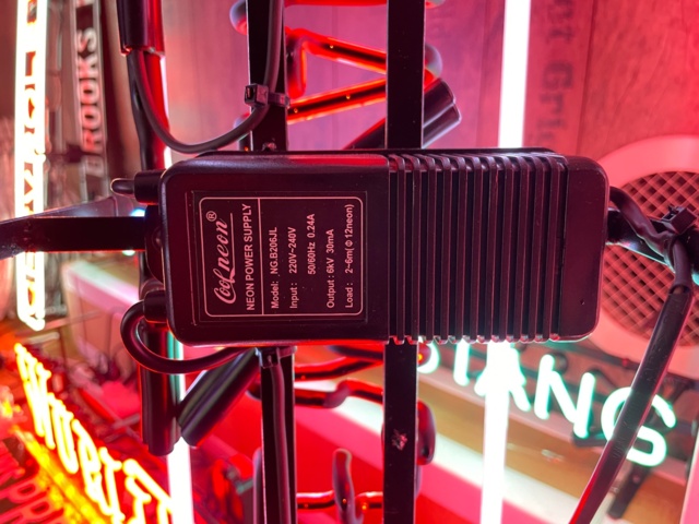 1115583-4 New Harley Davidson neon sign, 85 cm