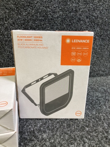 1101563-4 3 LED spotlights Ledvance 30W, 3300lm, IP65