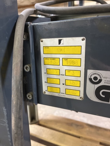 1068752-8 Tape machine/cardboard shredder - Siat SM1