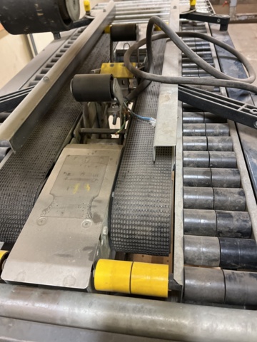 1068752-12 Tape machine/cardboard shredder - Siat SM1