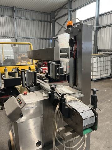 1068762-11 Labeling machine Double-sided for cans Harland Machine