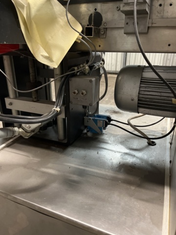 1068762-30 Labeling machine Double-sided for cans Harland Machine