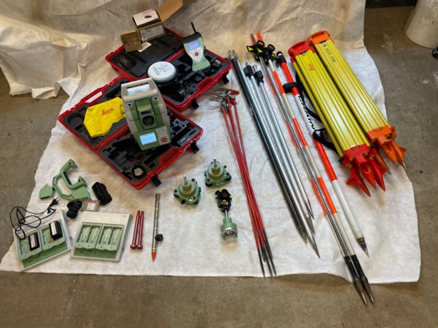 1115613-1 Total station Leica TS15 1” R1000 with handheld computer CS15 and GS14