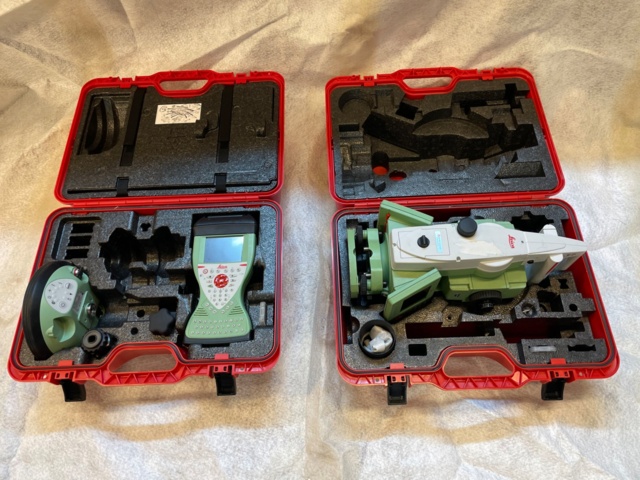 1115613-25 Total station Leica TS15 1” R1000 with handheld computer CS15 and GS14