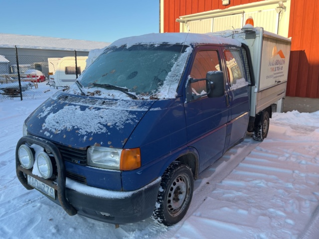 1066717-1 Volkswagen Transporter Chassis Double Cab 2.6t 2.5 TDI - 2002