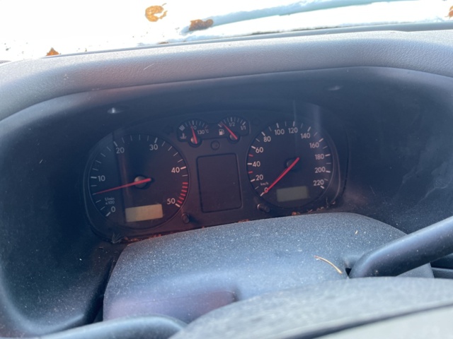 1066717-12 Volkswagen Transporter Chassis Double Cab 2.6t 2.5 TDI - 2002