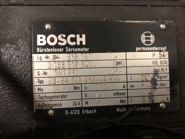 1115635-4 Servomoottori x 7