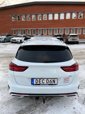 1115266-6 Kia Ceed Sportswagon Plug-in Hybrid DCT - 2022