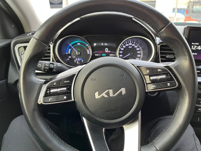 1115266-38 Kia Ceed Sportswagon Plug-in Hybrid DCT - 2022