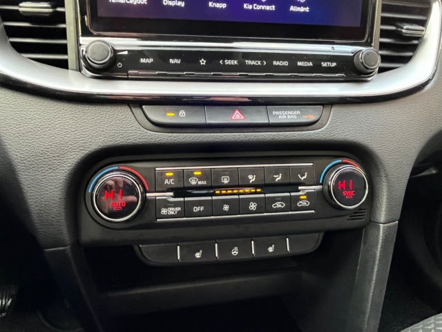 1115266-46 Kia Ceed Sportswagon Plug-in Hybrid DCT - 2022