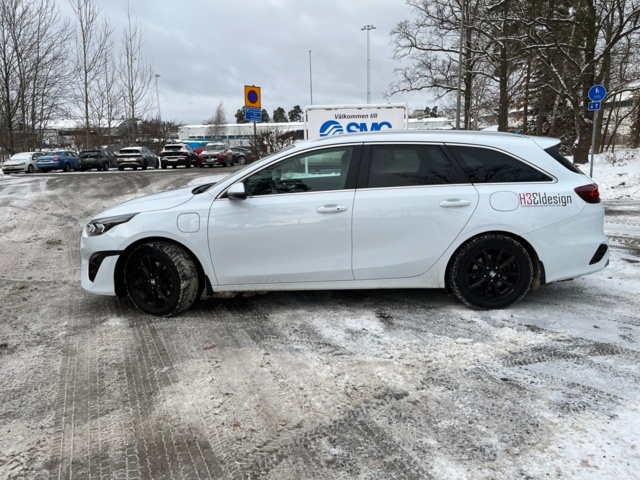 1115267-8 Kia Ceed Sportswagon Plug-in Hybrid DCT, 141hp, 2022