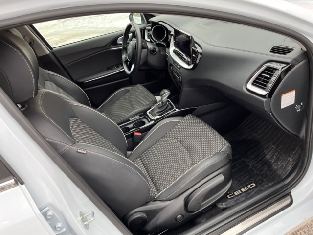 1115267-52 Kia Ceed Sportswagon Plug-in Hybrid DCT, 141hp, 2022