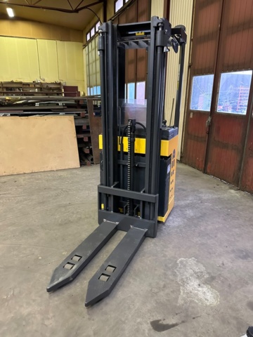 1115462-4 Stand stacker Atlet A/200STFVJN360 - 2017