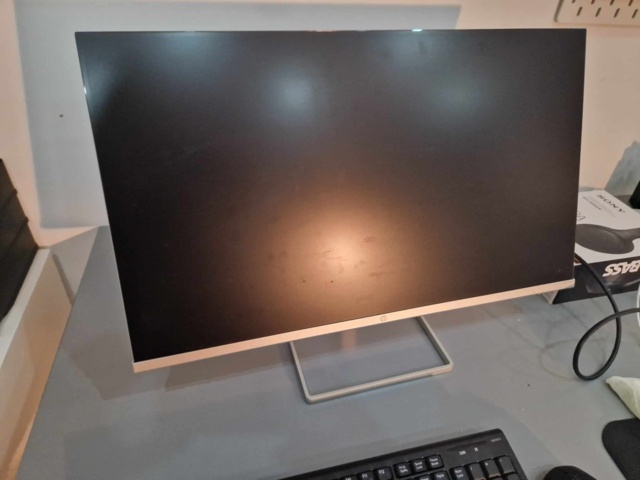 1115884-1 Computer monitor - HP