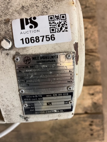 1068756-9 Electric motor with pump MEZ Mohelnice AP100L-6