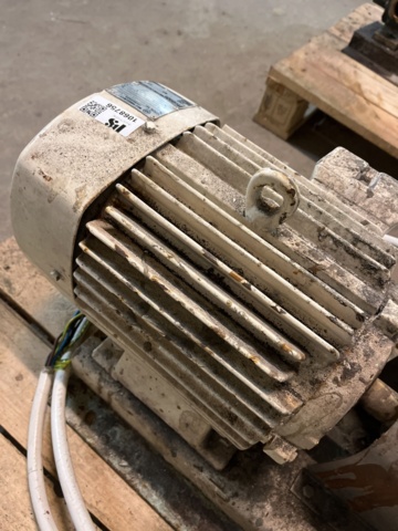 1068756-3 Electric motor with pump MEZ Mohelnice AP100L-6