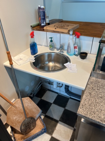 1051441-9 Site-built bar for disassembly and bar stools