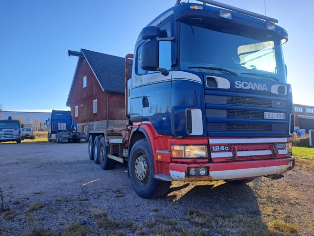 1050510-1 Scania R124GB 8X2 Truck - 1999