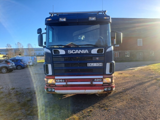 1050510-2 Scania R124GB 8X2 Truck - 1999
