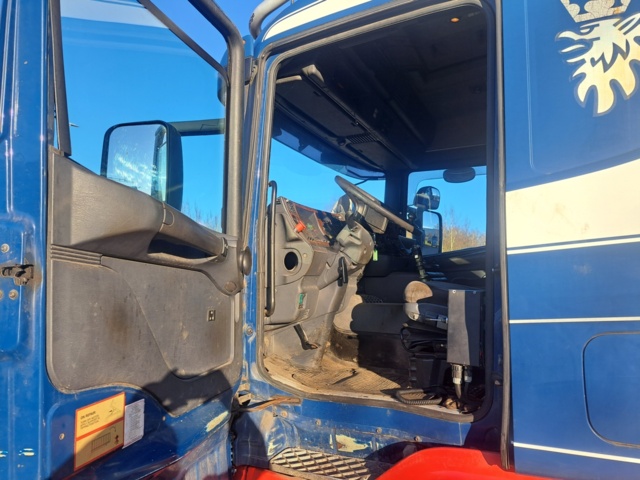 1050510-5 Scania R124GB 8X2 Truck - 1999