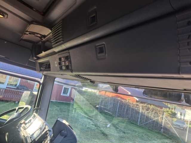 1050510-16 Scania R124GB 8X2 Truck - 1999