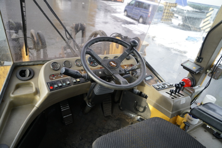 1116392-51 Wheel loader Ljungby L15 - 2003