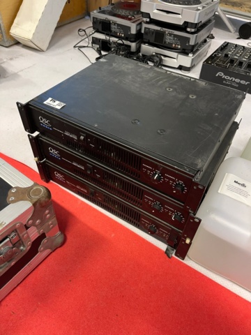 1066141-1 3 QSC RMX 2450 output stages