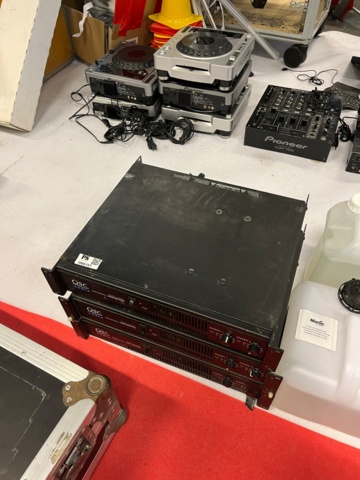 1066141-3 3 QSC RMX 2450 output stages