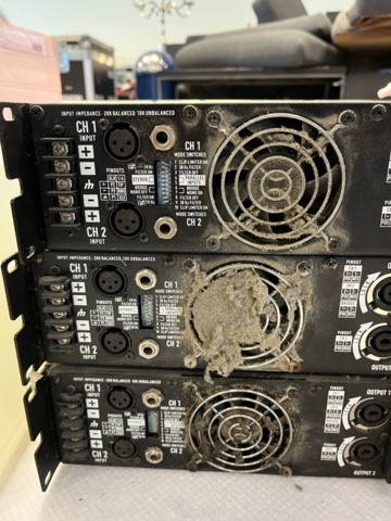 1066141-5 3 QSC RMX 2450 output stages
