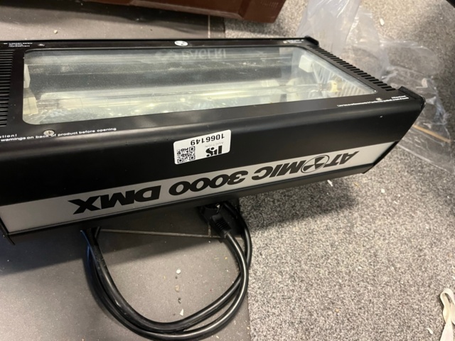 1066149-2 Martin Atomic 3000 DMX strobe