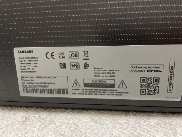 1116398-12 Samsung 65" screen / Defective crack in screen