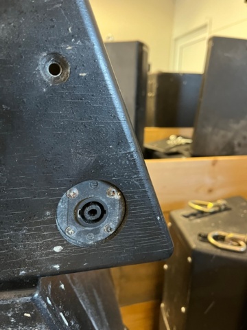 1066164-5 4 Sound precision tops